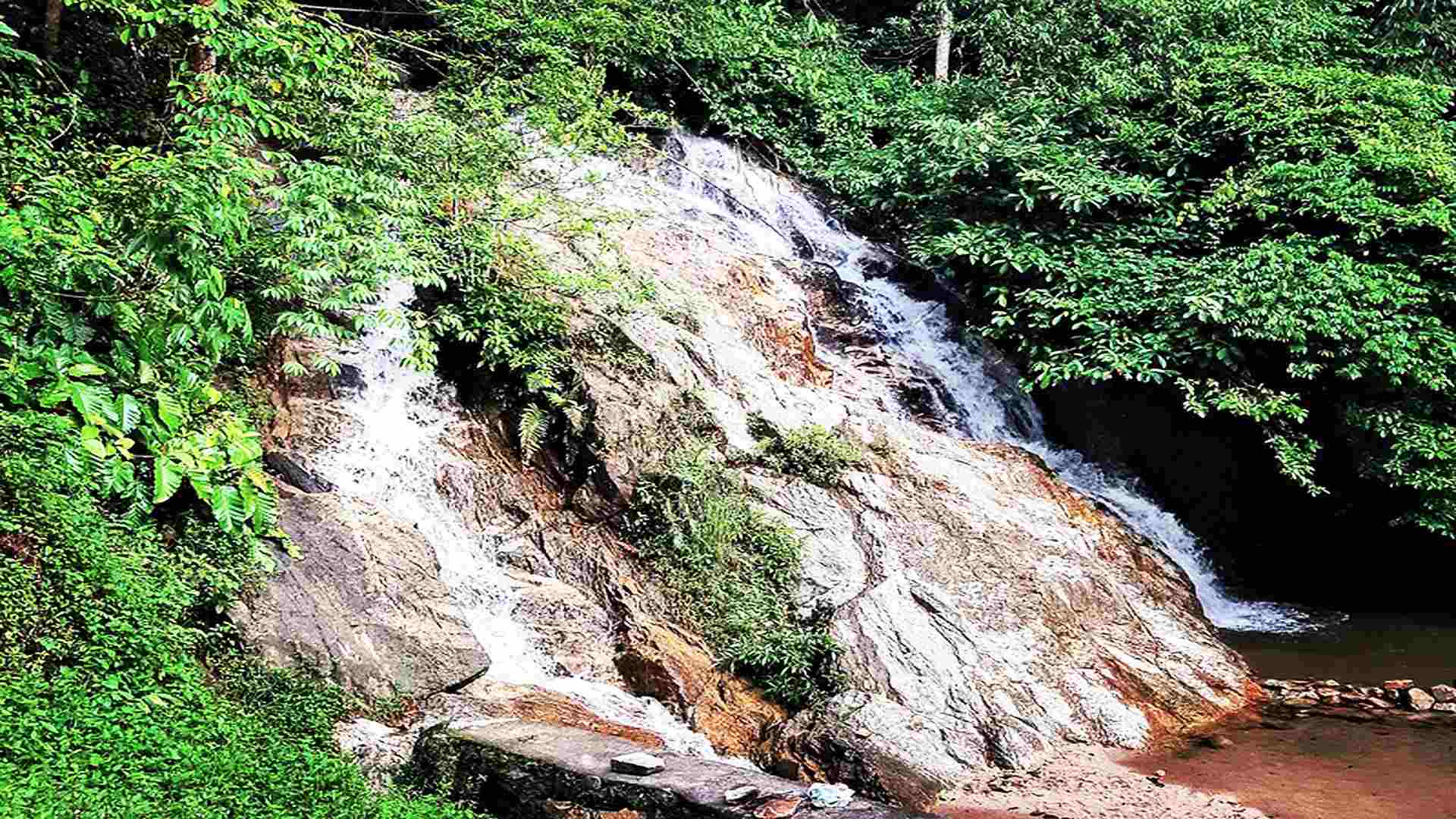 Sungai Gabai Waterfall
